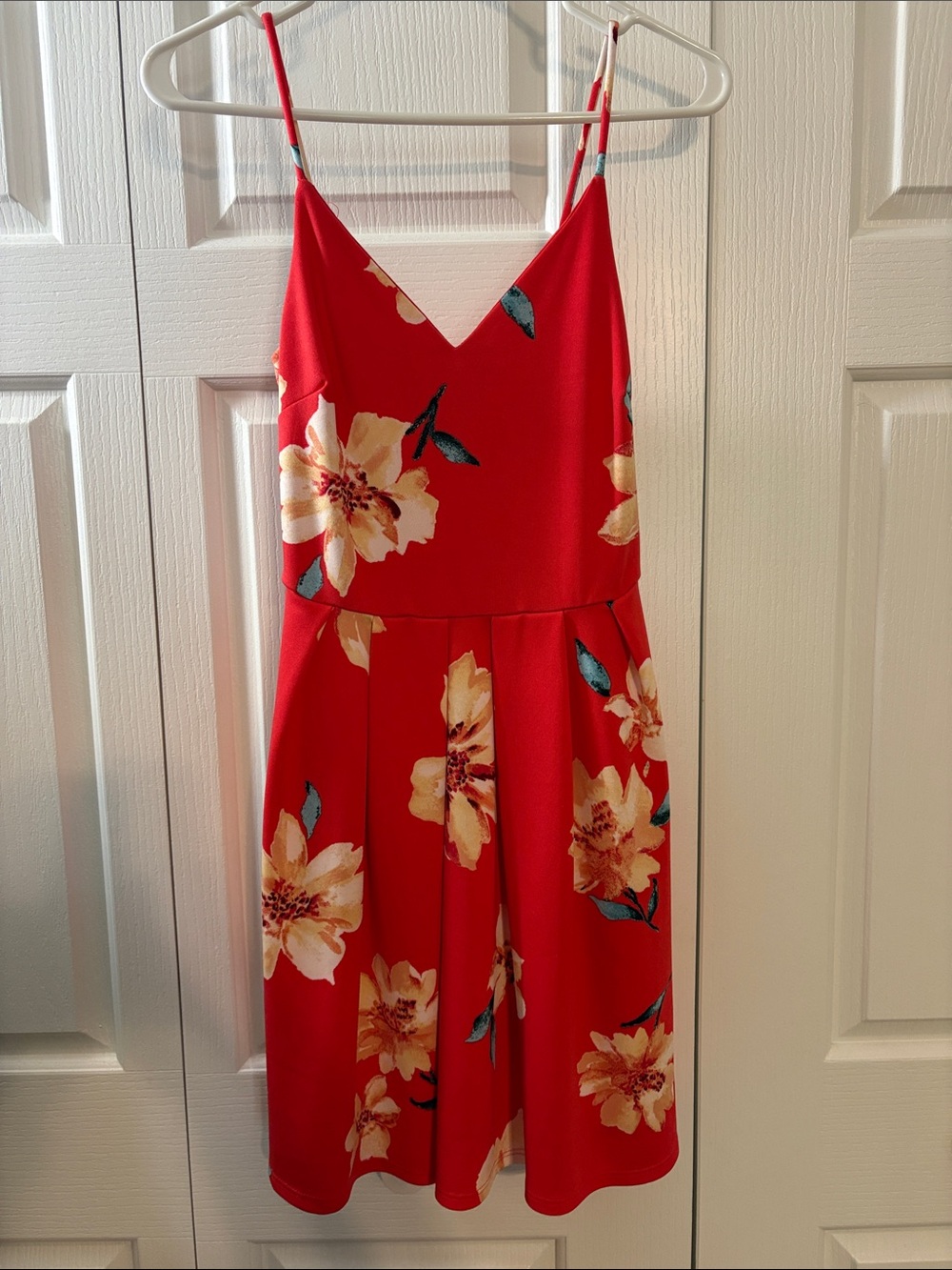 Soprano Red Floral Spaghetti Strap Dress